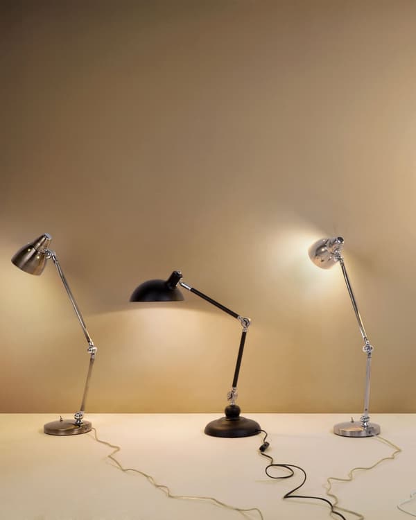 Bordslampa Svart Metall Justerbar Modern Lampskärm