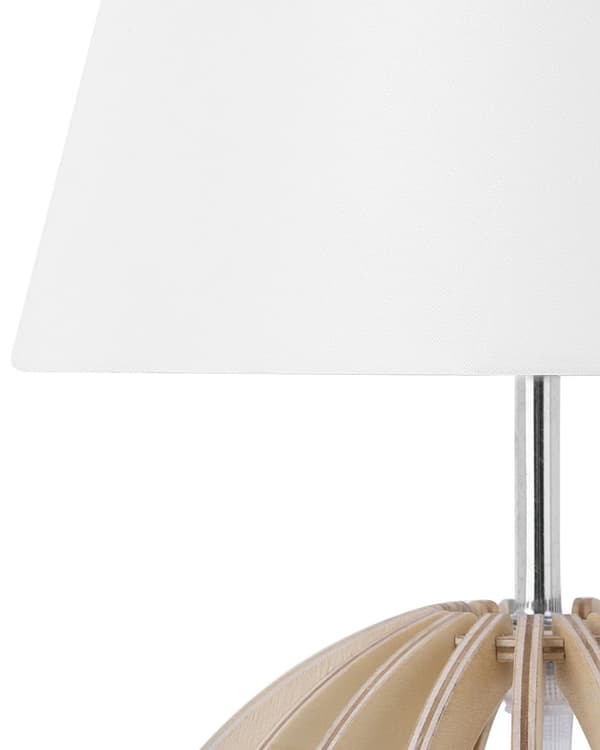 Bordslampa i Vitt Rund Klassisk Lampskärm Trä Lampfot