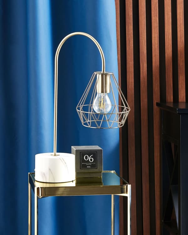 Bordslampa i Mässing Färg Elegant Unik Metall Lampfot