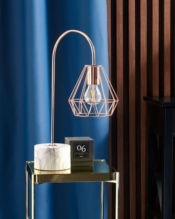 Bordslampa i Koppar Färg Elegant Unik Metall Lampfot