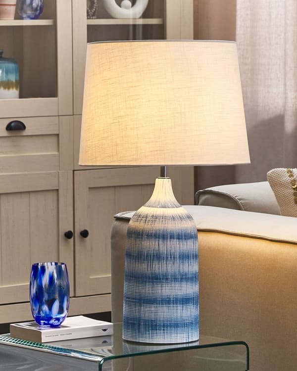 Bordslampa Blå Keramik Bas 66 cm Vit Tygskärm Klassisk Nattlampa