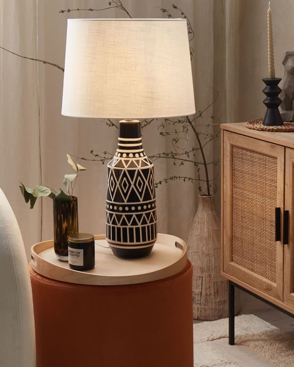Bordslampa Svart Keramikbas 68 cm Vit Tygskärm Klassisk Nattlampa