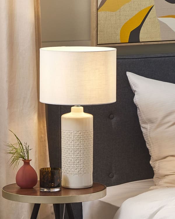 Bordslampa Off-White Keramik 59 cm Skandinavisk Nattlampa Skärm Textur Glansig Sovrum Vardagsrum