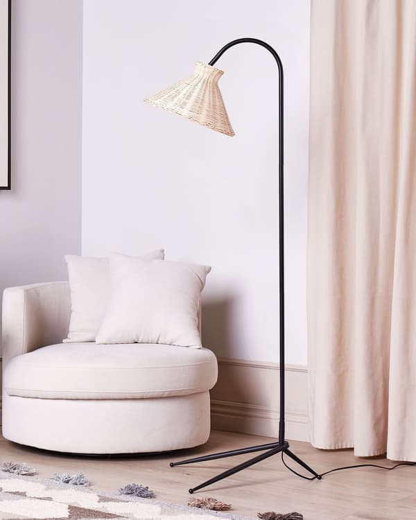 Golvlampa Naturlig Rotting 148 cm Metall Svart Ben Justerbar Skärm Boho Traditionell Stil Vardagsrum Sovrum