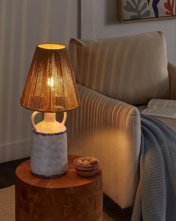Bordslampa Vit keramik 24 x 24 x 51 cm Naturlig flätad papperskonskärm Sängbord Vardagsrum Sovrum Belysning