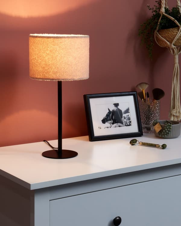 Sänglampa Beige Boucle Trumskärm Metallbas 40 cm Modern stil Vardagsrum Sovrum