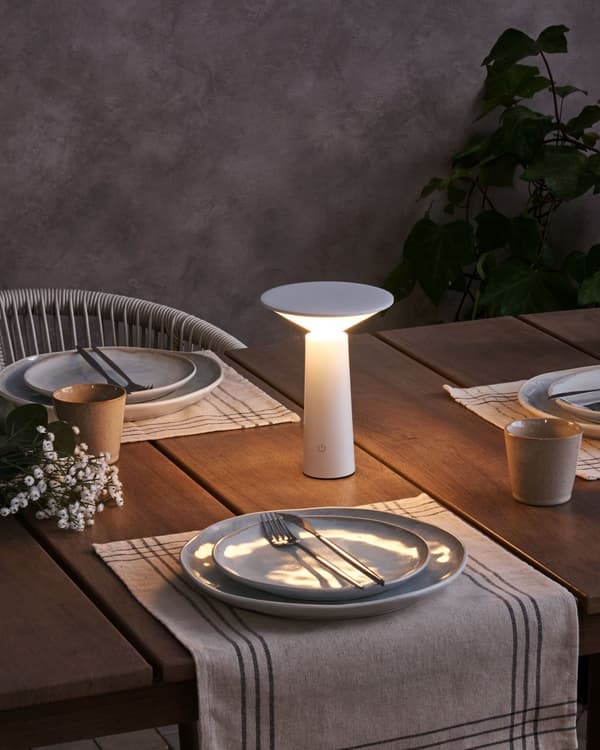 Bordslampa Vit Järn Touchknapp Trådlös Portabel Inomhus Utomhus Minimalistisk Modern Design