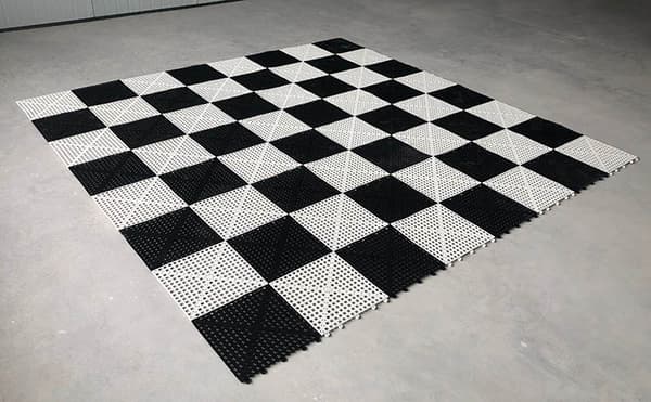 Schackbräde i gummi för schack och dam utomhus/trädgård (30 cm kvadrat)
