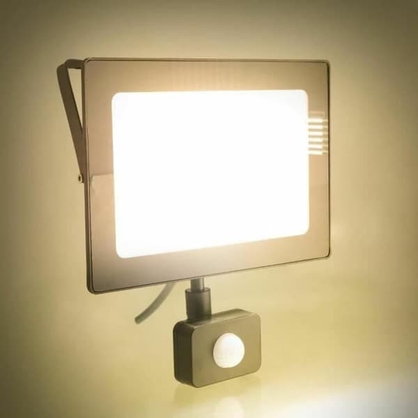 LED spotlight RETLUX RSL 248
