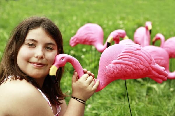 OBOSOE 2-pak lyserøde flamingo havepynt – 60 cm plastikstatuer til udendørs dekoration