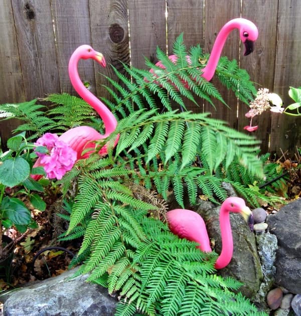 OBOSOE 2-pak lyserøde flamingo havepynt – 60 cm plastikstatuer til udendørs dekoration