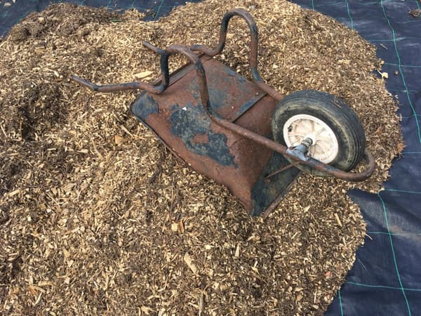 208 m² Ukrudtsbekæmpelsesmembran Ukrudtsforing Mulch liner 100 g 1 m bred Sort