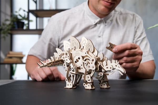 3D Træpuslespil Stegosaurus uGEARS