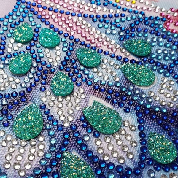 Diamantbroderi Slank Påfugl 47x57 cm