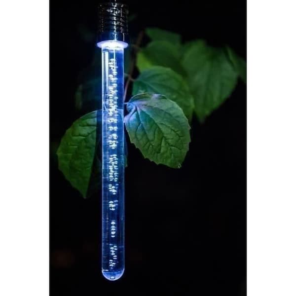 Aurinkokenkällä toimiva lyhty - GARDEN ID Crystal - 22 cm - Väriä vaihtava - 6-8 tunnin akunkesto - Ladattava akku.