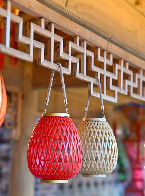 OBOSOE Rattan Solar Lantern – Udendørs hængende lanterne til have, terrasse, balkon