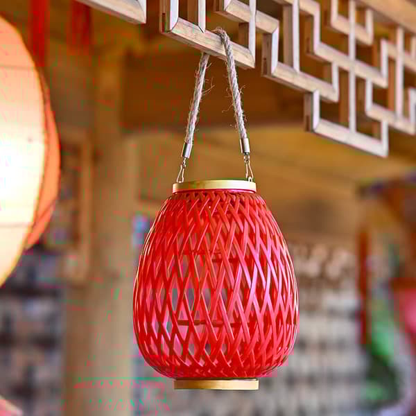 OBOSOE Rattan Solar Lantern – Udendørs hængende lanterne til have, terrasse, balkon