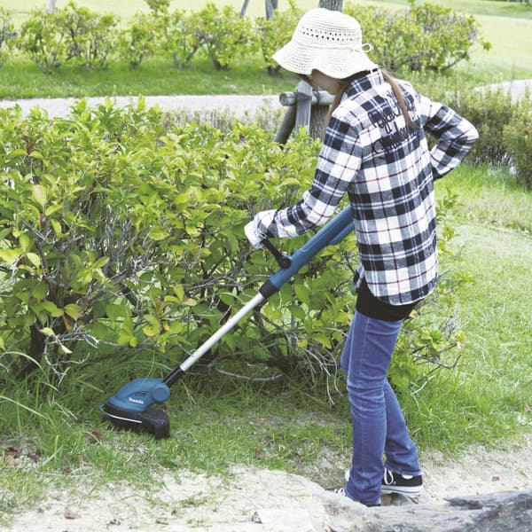 Makita DUR181RF Batteri Grästrimmer inkl. batteri, inklusive laddningsstation 18 V 3 Ah Klippbredd: 260 mm