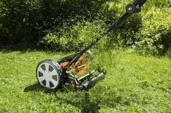 GARDENA Cylinder Plæneklipper 330 Plæneklipper - Klippebredde 33 cm - Plæner op til ca. 150 m²