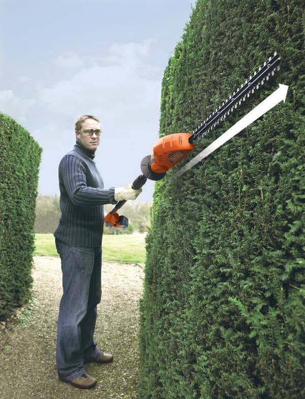 BLACK+DECKER GTC1843L20-QW Handled Hedge Trimmer -18V - 45cm - inklusive batteri och laddare