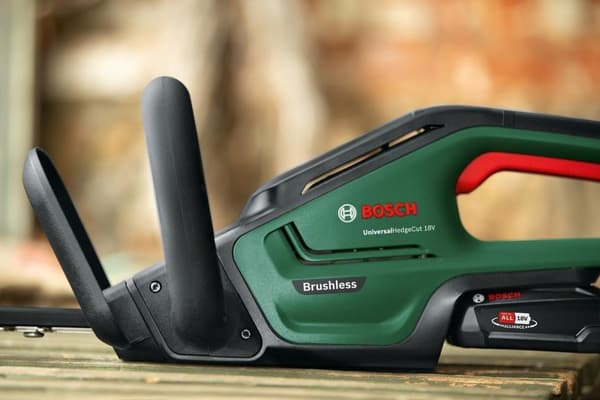 Bosch UniversalHedgeCut 18-55 Hækkeklipper - Separat krop (leveres uden batteri og oplader)