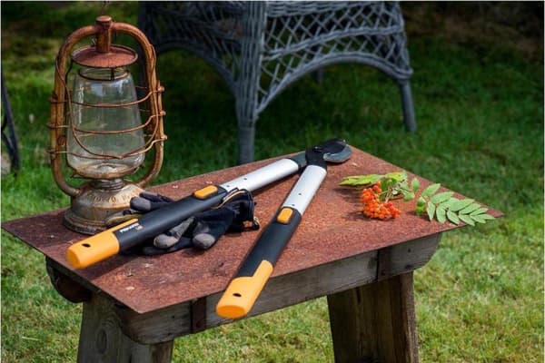 Fiskars SmartFit Teleskopskæremaskine L86 - 65/90 cm
