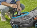 Pikkukuva 2 / 6: Gardena PowerMax 37/36V - ruohonleikkuri - johdoton - 18 V - 4 Ah - 2 akkua, laturi mukana - 37 cm - 15,1 kg