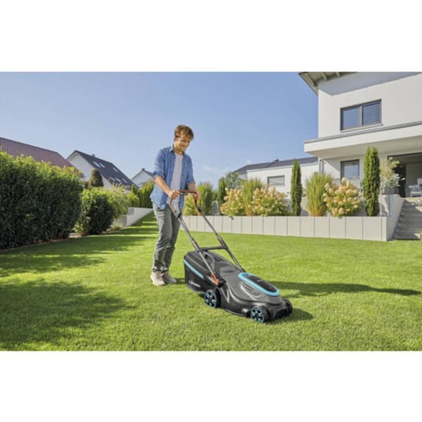 GARDENA PowerMax 37/36V P4A solo Batteri Gräsklippare exkl. batteri, utan laddare, Höjdjusterbart handtag 18 V Klippbre