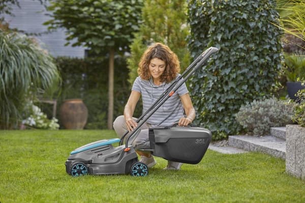 GARDENA PowerMax 32/18V P4A Läs Grasmaaier Accu Inkl. Oplader 18 V Snijbredd max 320 mm