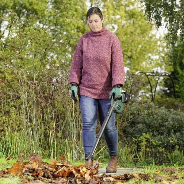 Bosch UniversalLeafBlower 18V-130 trådløs løvblæser solo (06008A0601)
