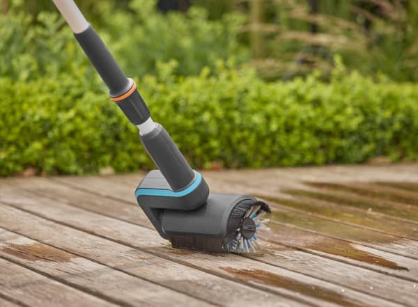GARDENA - Trådløs Multi-Cleaner AquaBrush Patio 18V P4A - brugt klart sæt
