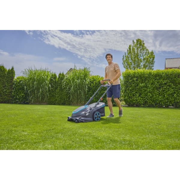 Gardena PowerMax Duo 46/36V P4A batteridriven gräsklippare
