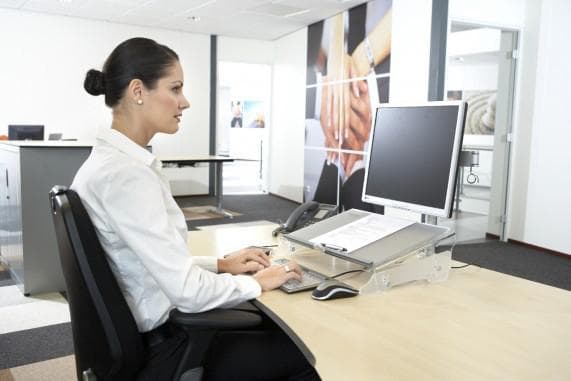 Bakker Elkhuizen Asiakirjateline FlexDesk640 Monitoiminen: pöytäalusta ja asiakirjateline (BNEFDESK640A)