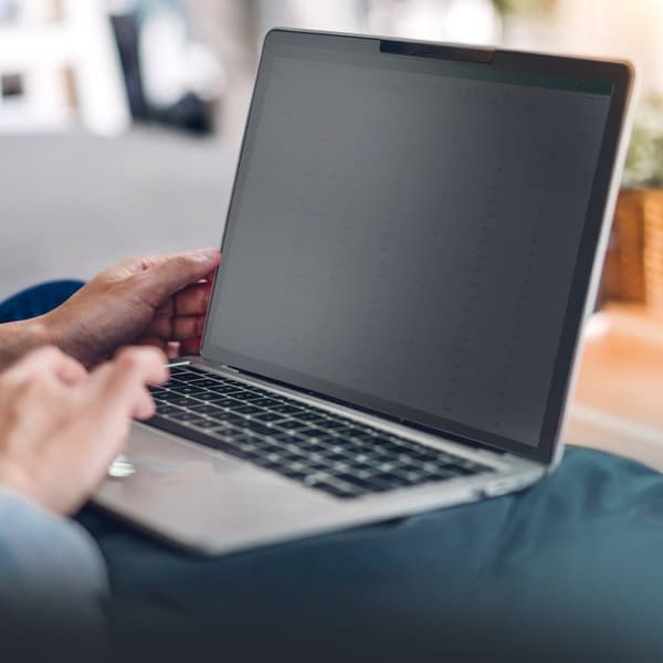 StarTech.com 13,5" Surface kannettava tietokone / Surface Book -tietosuojanäyttö, häikäisyä estävä yksityisyyssuodatin 51 %:n sinisen valon vähennykse