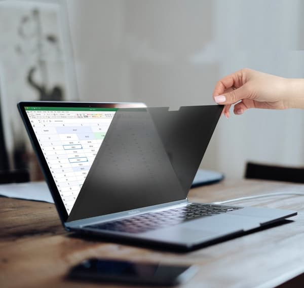 StarTech.com 40,60 cm (16") MacBook Pro 21/23 kannettavan tietokoneen yksityisyysnäyttö, häikäisyä estävä yksityisyyssuodatin 51 % sinisen valon vähen