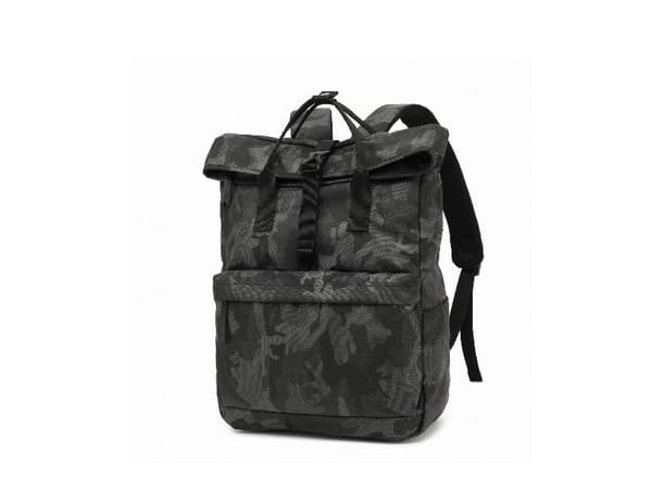 Celly VENTUREPACK - Notebookryggsekk - with roll-top closure and snap buckle - 16" - camo