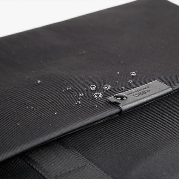 UNIQ Datorfodral 16'' Torba Stockholm - Midnight Svart