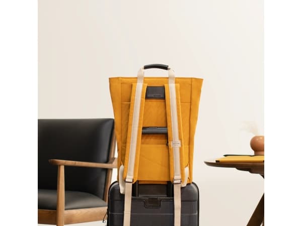 Native Union BACKPACK-BLK, By, Unisex, 40,6 cm (16"), Rom til Notebook, Stoff, Polyetylentereftalat (PET), Resirkulert plast