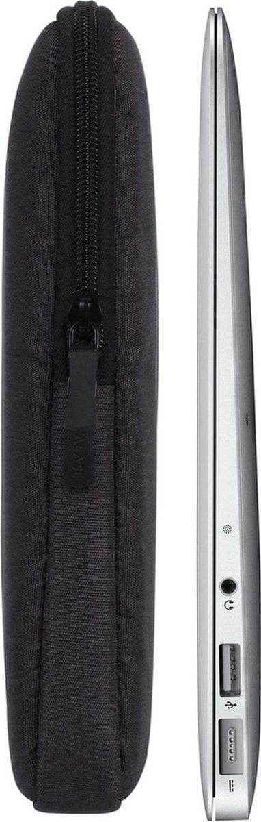 RIVACASE 7704 laptop sleeve sort 13.3-14