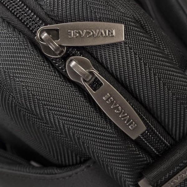 "RivaCase 8135 kannettavan tietokoneen laukku Business 15,6"" musta"