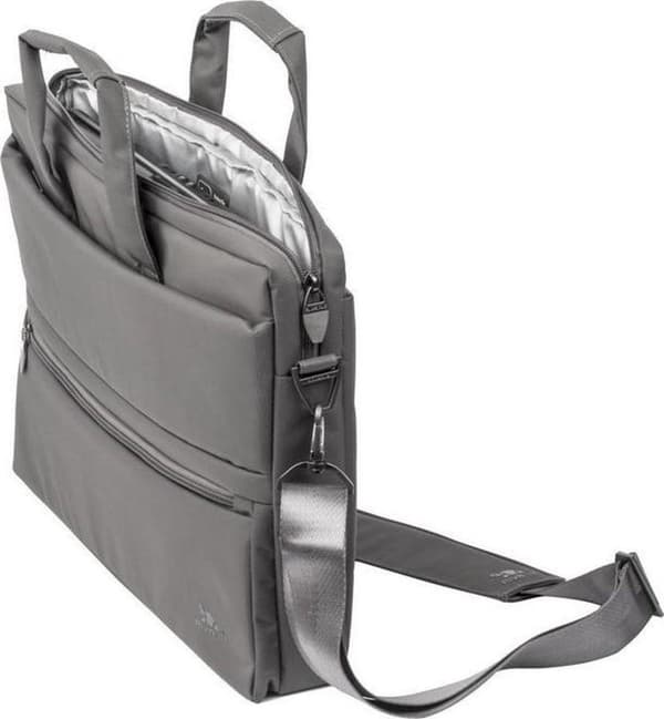 RivaCase 8630 - Laptopväska - 15,6 tum - Svart