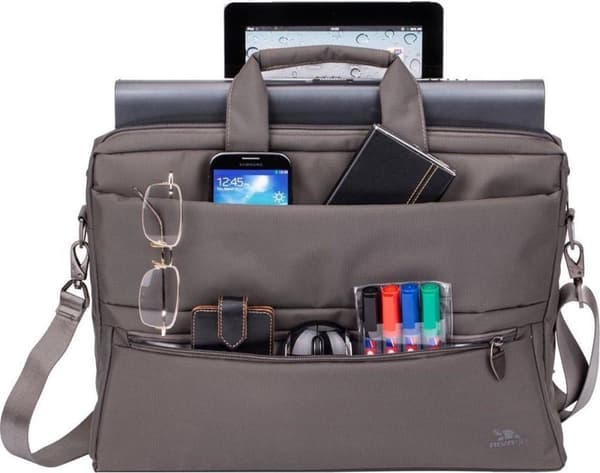 RivaCase 8630 - Laptopväska - 15,6 tum - Svart