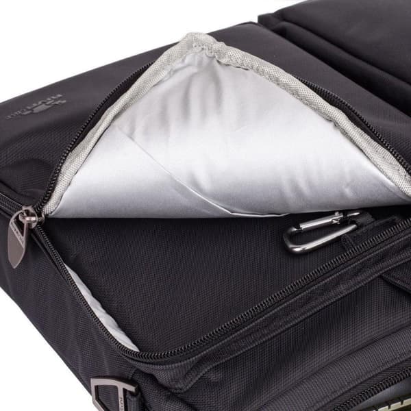 RivaCase 8530 svart Laptopväska 16 tum