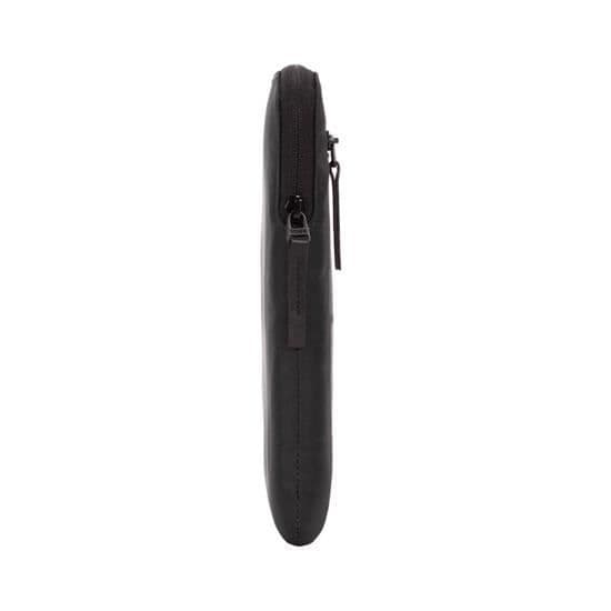 Skyddshölje - Incase - Kompakt Fodral - Nylon Flight - MacBook Pro 14" - Svart