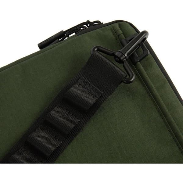 PC-fodral - Incase - MacBook Pro 14 tum 2021/2024 - Avtagbar rem - Polyester 300D - Grön