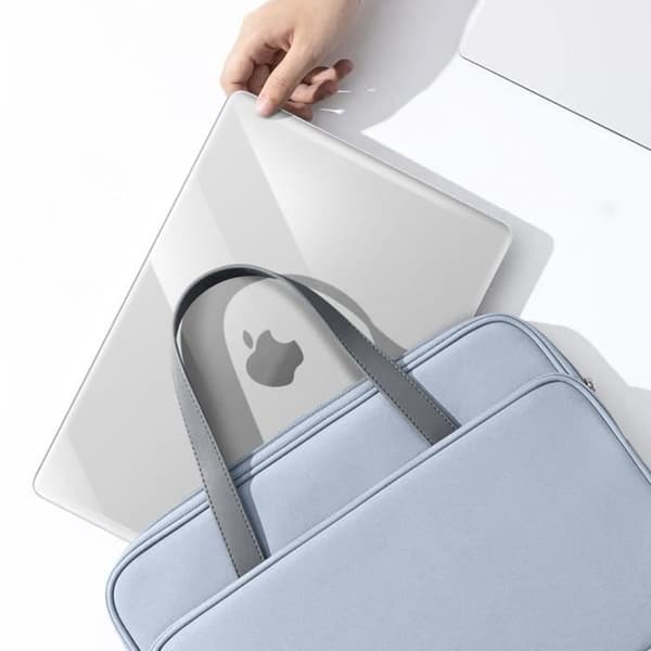 Coque för MacBook Pro 14 MW Hård Antislipfötter MW Transparent