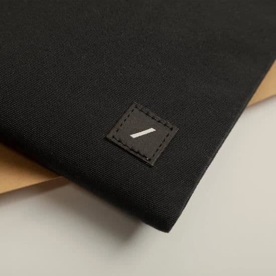Native Union W.F.A Stow Lite-kompatibel Macbook Pro 16" (2019/2021 M1) Svart