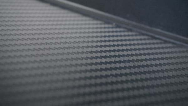Laptopkudde med musmatta och telefonhållare - Carbon - Svart / Grå