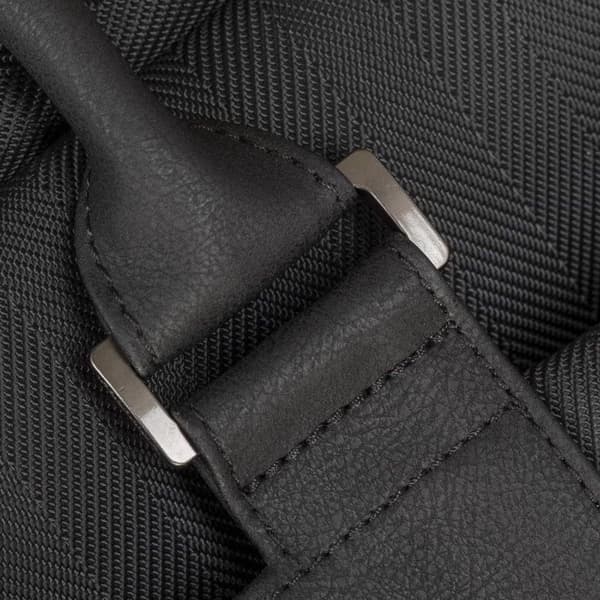 "RivaCase 8135 Laptopväska Business 15.6"" Svart"