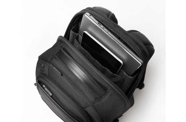 Kensington Contour 2.0 Pro Laptop Ryggsäck - Lämplig för 17 tums bärbar dator - Polyester - Slitstarkt, vattenavvisande material - Ergonomisk - Svart